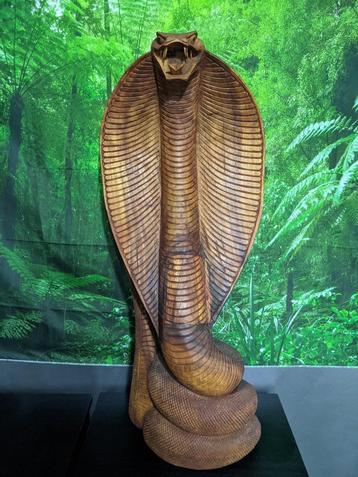 sculture en bois - serpent - décoration
