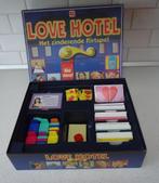 Love Hotel van Jumbo in prima staat !!, Jumbo, Comme neuf, Trois ou quatre joueurs, Enlèvement ou Envoi
