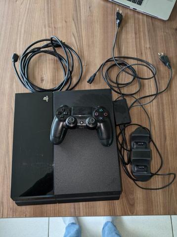Playstation 4  (PS4) + controller + oplader controler