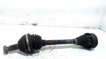 CARDAN AVANT GAUCHE (TRANSMISSION) Seat Ibiza ST (6J8) disponible aux enchères