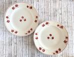 Lot de 2 assiettes plates Boch Mercure rouge, Antiek en Kunst, Ophalen of Verzenden