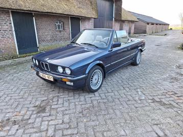 BMW 325i cabriolet E30 bleu roi en cuir beige 116 000 km 