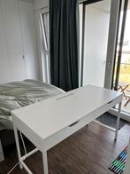 Witte bureau, Huis en Inrichting, Bureaus, Ophalen, Zo goed als nieuw, Bureau