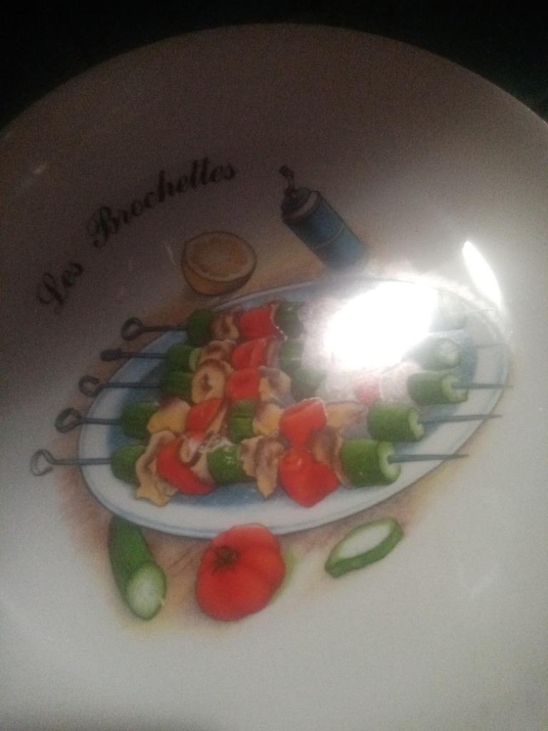 Lot assiettes brochette, Assiettes(s), Enlèvement ou Envoi, Comme neuf, Autres styles