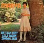 LP/ Marva >< Het kan niet alle dagen zondag zijn <, Ophalen of Verzenden, Zo goed als nieuw, 12 inch, Levenslied of Smartlap