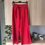 Elegante rode broek King Louie maat M, Maat 38/40 (M), Ophalen of Verzenden, Zo goed als nieuw, King Louie
