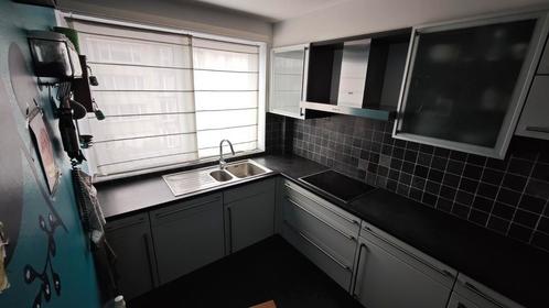 Keuken met toestellen, Huis en Inrichting, Keuken | Complete keukens, Zo goed als nieuw, Ophalen