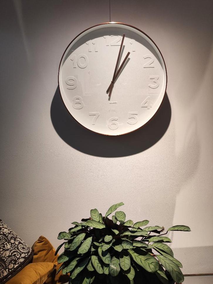 Karlsson designwandklok, Huis en Inrichting, Woonaccessoires | Klokken, Zo goed als nieuw, Wandklok, Ophalen