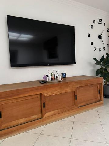 Houten teak kast 200x60 beschikbaar voor biedingen