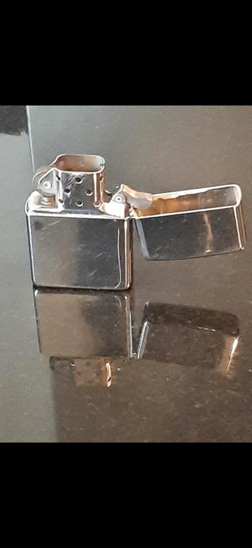 Briquet ZIPPO argenté - chrome lisse vintage beschikbaar voor biedingen