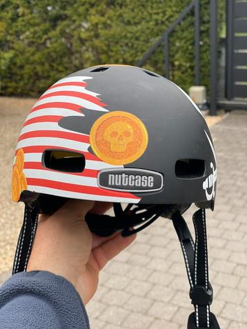 Nutcase kinder helm  beschikbaar voor biedingen