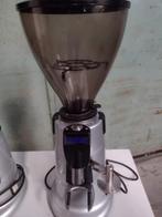 Macap koffiemolen, Ophalen