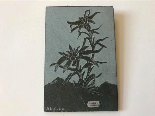Edelweiss handgegraveerd op leisteen ? Arolla, Antiek en Kunst, Curiosa en Brocante, Ophalen of Verzenden