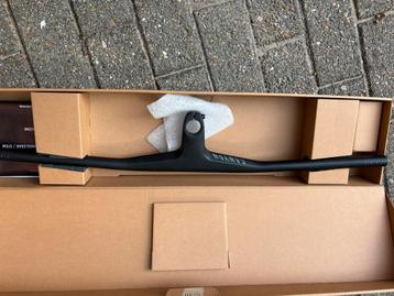 Canyon CP008 carbon mtb cockpit beschikbaar voor biedingen