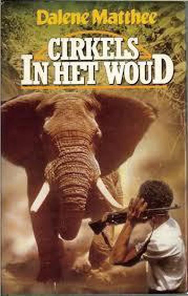 Cirkels in het woud / Dalene Matthee, Boeken, Romans, Gelezen, Ophalen of Verzenden