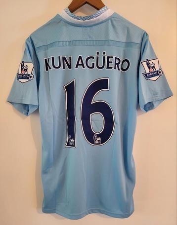 Nouveau maillot rétro Umbro Manchester City 11/12 Kun Agüero disponible aux enchères