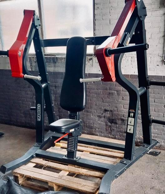 STERLING PLATE LOADED CHEST PRESS, Sport en Fitness, Fitnessmaterialen, Zo goed als nieuw, Ophalen of Verzenden