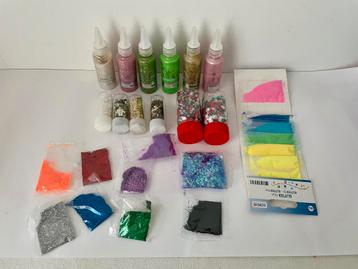 Lot paillettes loisirs creatifs beschikbaar voor biedingen