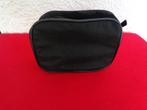 Trousse  noire genre toile Neuve., Handtassen en Accessoires, Toilettassen, Ophalen of Verzenden, Nieuw, Zwart, Heer of Dame