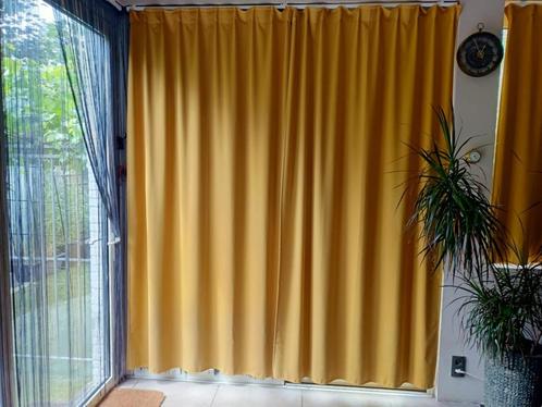 verduisterende gordijnen beige-geel incl haken € 10/stuk, Huis en Inrichting, Stoffering | Gordijnen en Lamellen, Zo goed als nieuw