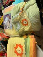 Ensemble safari : dessus lit, tour de lit et gigoteuse, Enfants & Bébés, Enlèvement, Comme neuf