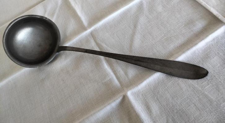 Vintage pollepel 38 cm, Antiek en Kunst, Antiek | Keramiek en Aardewerk, Ophalen of Verzenden