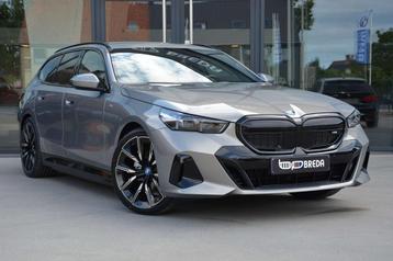 BMW 5 Serie 530 e Touring M-Sport/Trekhaak/Keyless/Iconic Gl beschikbaar voor biedingen