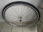 Voorwiel 28Inch X 1 3/8 X 1 5/8 inox met goede anti-lekband, Fietsen en Brommers, Ophalen, Gebruikt, Algemeen, Wiel