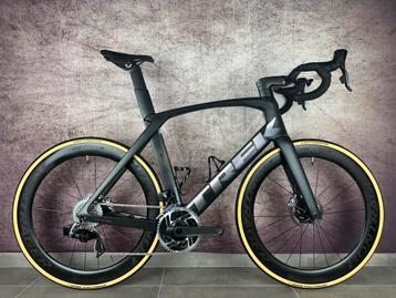 Trek Madone SLR 9 eTap Project One disponible aux enchères