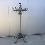 Zware kapstok/plantenhanger, Ophalen