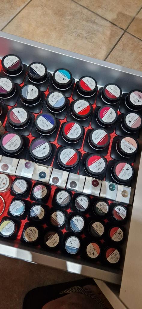 Uitverkoop kleurengels Pronails en 1AM, Diversen, Overige Diversen, Ophalen