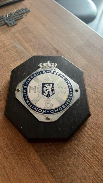 Gemailleerde plakette ANWB jaren 50 beschikbaar voor biedingen