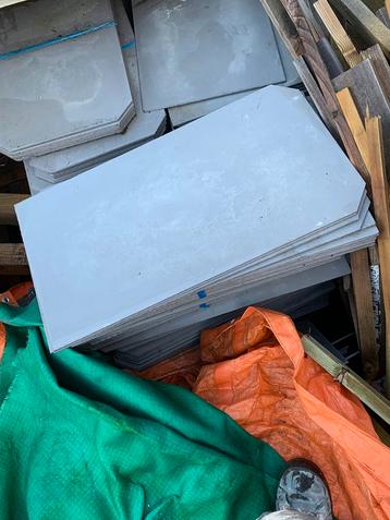 Leien, Doe-het-zelf en Bouw, Dakpannen en Dakbedekking, Ophalen, Zo goed als nieuw