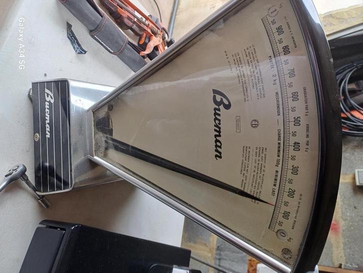 Oude vintage weegschaal verkoopt beurs, Elektronische apparatuur, Weegschalen, Gebruikt, Analoog, Winkelweegschaal, Ophalen