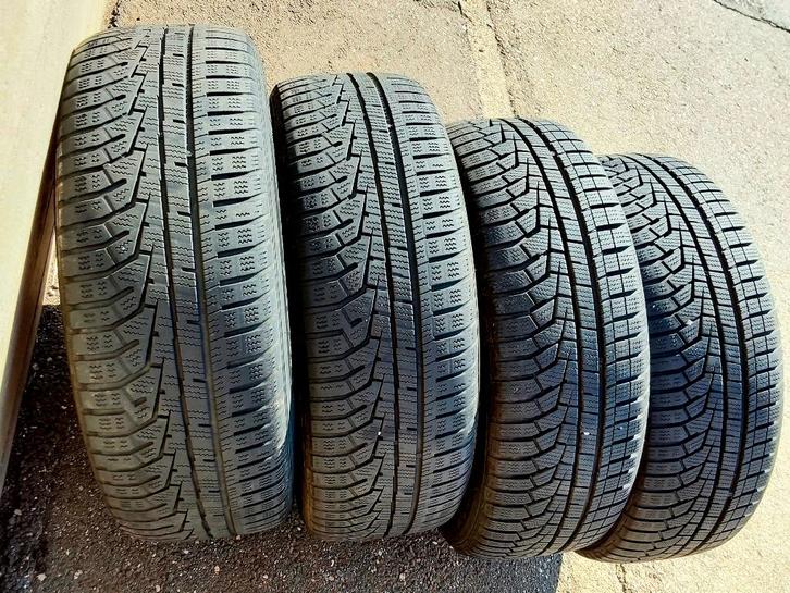 Pneus hiver 205/60-16 pour VW, Seat et Skoda, Auto-onderdelen, Banden en Velgen, Banden en Velgen, Winterbanden, 16 inch, 205 mm