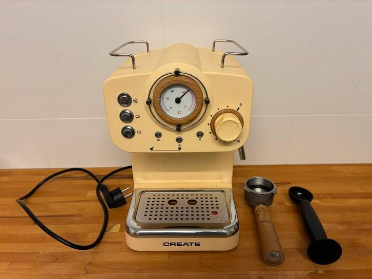 Machine à expresso Create, Electroménager, Cafetières, Utilisé, Café moulu, Machine à espresso, 2 à 4 tasses, Réservoir d'eau amovible