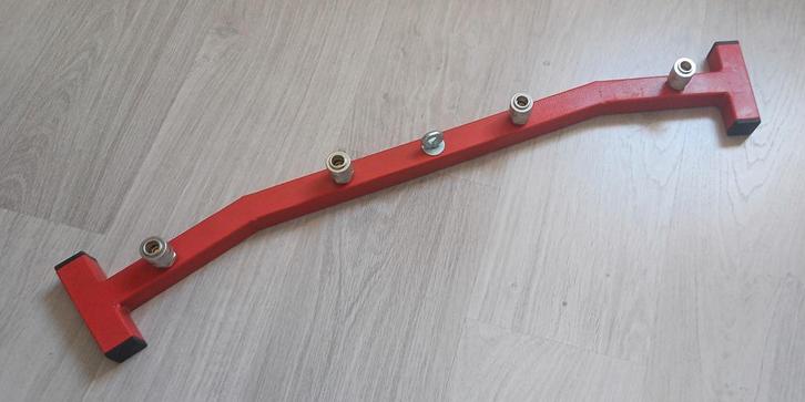 Stalen hand- en voetfixatie van StyleFetish (rood gelakt), Hobby en Vrije tijd, Overige Hobby en Vrije tijd, Zo goed als nieuw