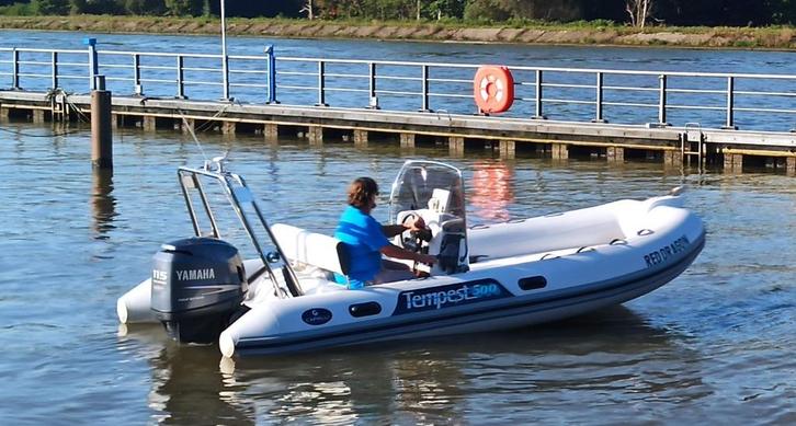 RIB boot Capelli Tempest 500 met Yamaha 115 incl Trailer, Watersport en Boten, Rubberboten, Zo goed als nieuw, Yamaha, Overige materialen