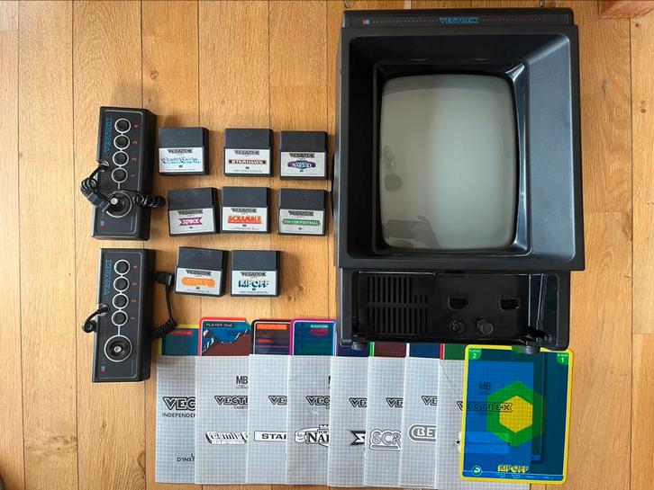 Vectrex + 2 controllers + 8 games— Te herstellen, Games en Spelcomputers, Spelcomputers | Overige Accessoires, Gebruikt, Ophalen of Verzenden