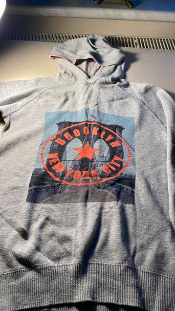 zomer-hoodie jongens maat 146-152 beschikbaar voor biedingen