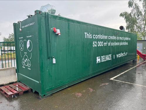 Heel jonge geïsoleerde 40 voet container met licht, Doe-het-zelf en Bouw, Containers, Ophalen of Verzenden