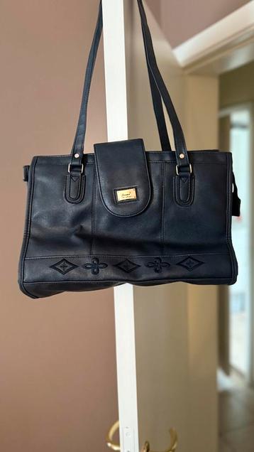 Handtas beschikbaar voor biedingen