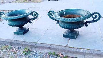 Paire de grands vases de jardin anciens en fonte, Enlèvement, Comme neuf