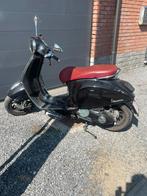 Vespa 125cc primavera, Fietsen en Brommers, Scooters | Vespa, Ophalen, Zo goed als nieuw