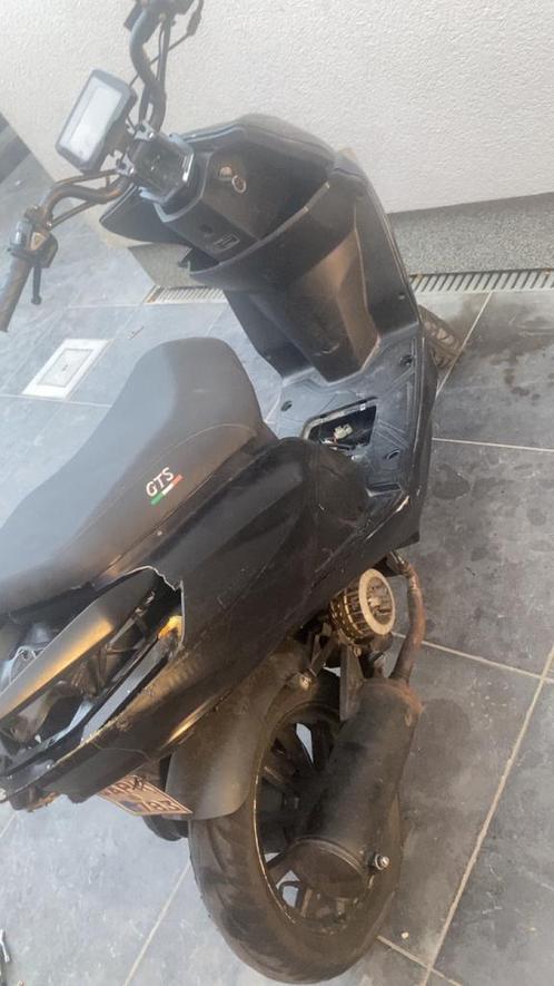 Gts naked a klasse, Fietsen en Brommers, Scooters | Peugeot, Gebruikt, Overige modellen, Klasse A (25 km/u), Benzine, Ophalen