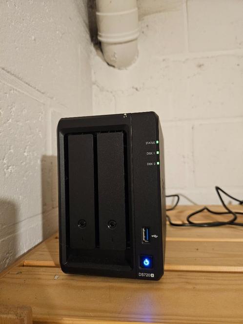 Synology DS720+ (6 GB RAM) + 2x Samsung 970 EVO Plus 250 SSD, Computers en Software, Harde schijven, Zo goed als nieuw, Server