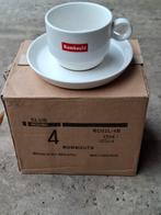 Koffie Koppen en onderleg borden, Ophalen