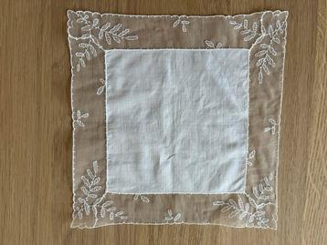 Handgemaakte zakdoek / lapje - antiek