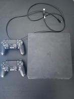 PlayStation 4 (bijna nieuw) + 2 controllers & oplaadkabel, Met 2 controllers, Ophalen of Verzenden, Zo goed als nieuw, Slim