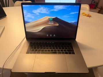 Apple Macbook Pro (2019) 16 Inch | i9 | 32 GB | 512 GB SSD beschikbaar voor biedingen
